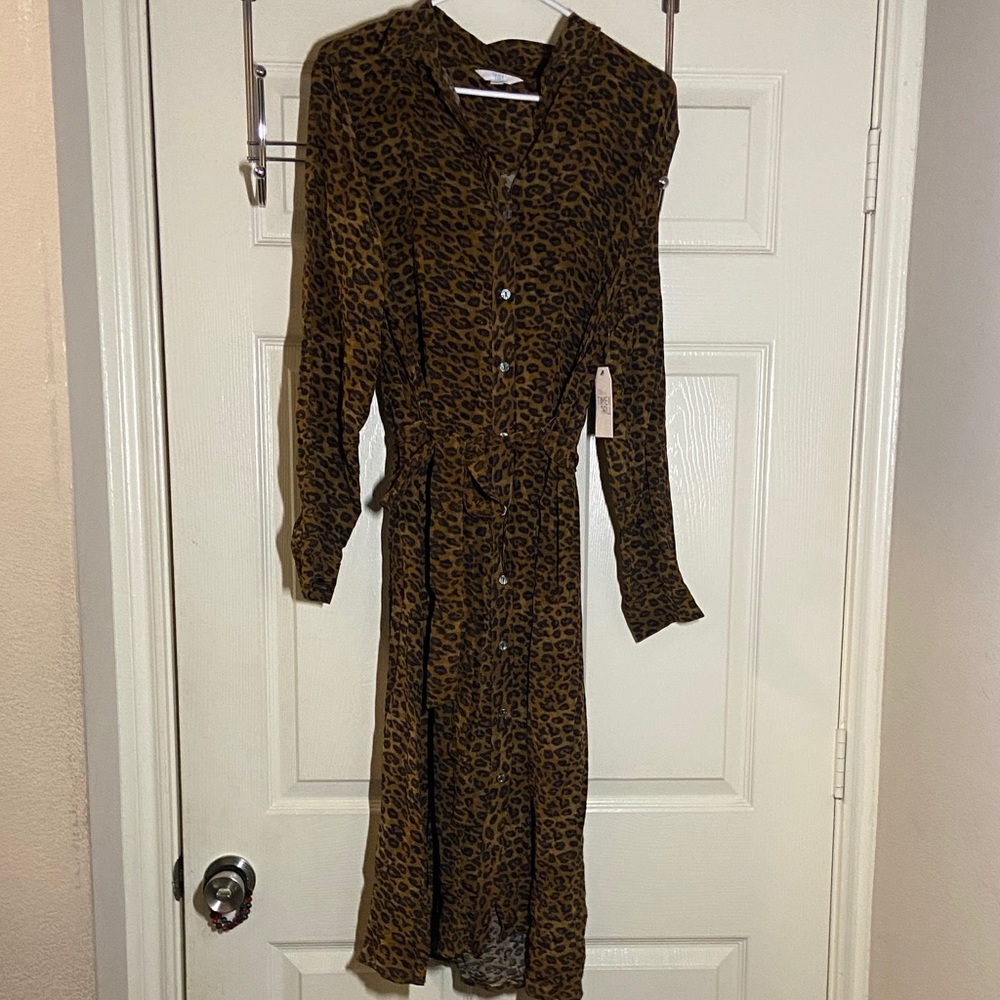 Time and Tru Brown Leopard Long Sleeve Dress